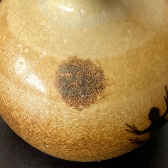 Vintage Flat Earth Pottery Vase With Lizard Design // Michael Schyler - Picture 3 of 7